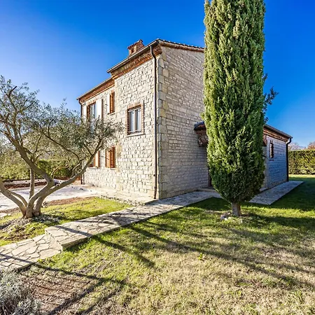 Ana Paradiz For 8 People In Istria With Private Pool & Pet Friendly * Juršići