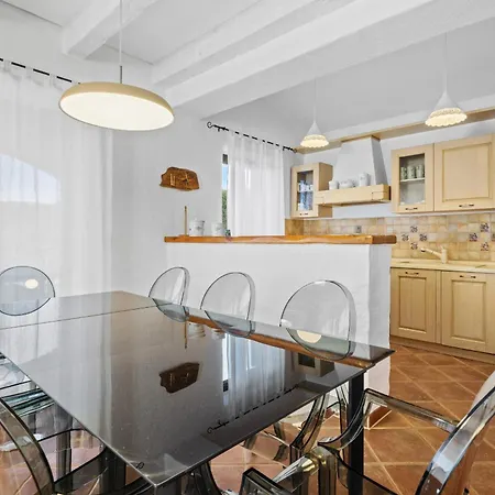 Ana Paradiz For 8 People In Istria With Private Pool & Pet Friendly Villa